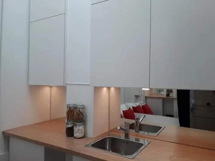 Appartement Coeur De Notre Dame Equipe Type Dernier Etage Ascenseur Climatisation Parijs